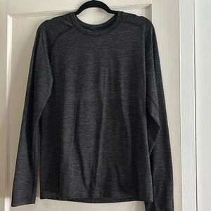 Lululemon Men’s Metal Vent Tech, Medium